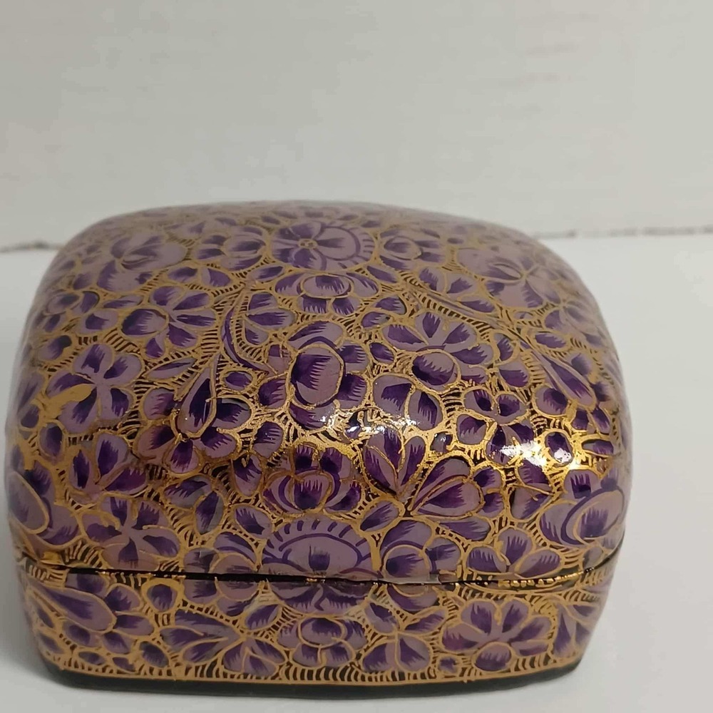 Sudha Style India Lacquered Jewelry Trinket Box‎ Purple Floral Gold Paper Mache